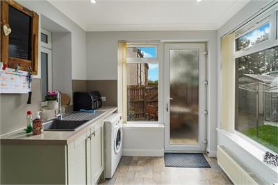 4 Pentland View Crescent, Roslin, EH25 9LY - image 5