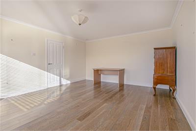 14 Rosebery View, Dalgety Bay, KY11 9YH - image 2