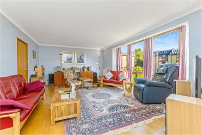 25 Oswald Court, Grange, Edinburgh, EH9 2HY - image 3