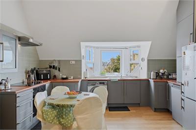 Flat 10, 4 Ardmillan Terrace, EH11 2JN - image 4