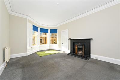 4 (3f1), Viewforth, Edinburgh, EH10 4JF - image 2