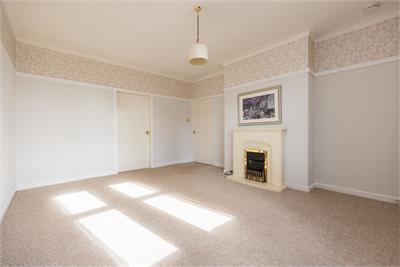 16 McKinlay Terrace, Loanhead, EH20 9JG - image 4