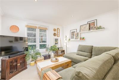 3 (flat 1) Powderhall Rigg, Cannonmills, Edinburgh, EH7 4GA - image 2