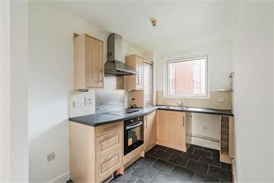 13/2 Ferry Gait Crescent, Edinburgh, EH4 4GS - image 4