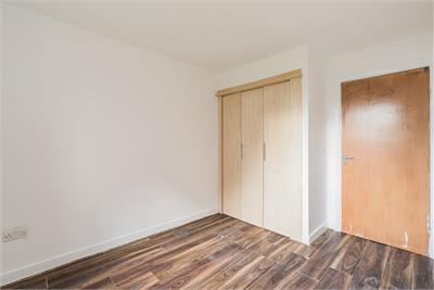 13/2 Ferry Gait Crescent, Edinburgh, EH4 4GS - image 8