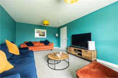36 Brogan Crescent, Edinburgh, EH12 0DE - image 3