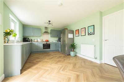 36 Brogan Crescent, Edinburgh, EH12 0DE - image 4