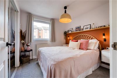 5/3 Meadowfield Court, Edinburgh, EH8 7NA - image 10