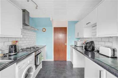 32 Park Street, Crosshill, Lochgelly, KY5 8AW - image 7