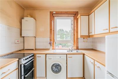 88/1 Stenhouse Crescent, Edinburgh, EH11 3HU - image 3