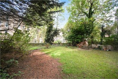 93/8 Easter Road, Leith, EH7 5PW - image 17