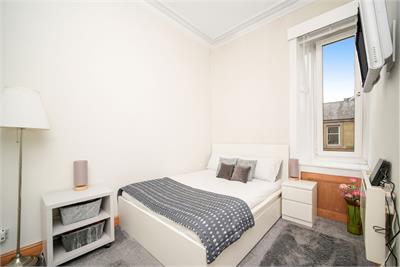 93/8 Easter Road, Leith, EH7 5PW - image 9