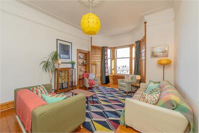 54 (3F1 or Flat 5) Willowbrae Road, Edinburgh, EH8 7HA - image 2