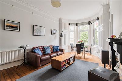 120/3 McDonald Road, Edinburgh, EH7 4NQ - image 2