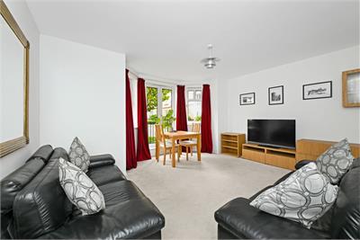 31/2 Sinclair Place, Gorgie, Edinburgh, EH11 1AN - image 4