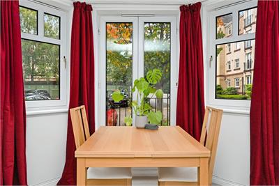 31/2 Sinclair Place, Gorgie, Edinburgh, EH11 1AN - image 5