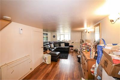10 Station Road, Dalbeattie, DG5 4AN - image 4