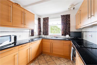 14 East Court, Ravelston House Park, Edinburgh, EH4 3LZ - image 6