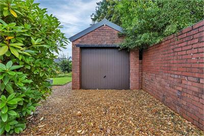 9 Young Street, Strathaven, ML10 6LH - image 27