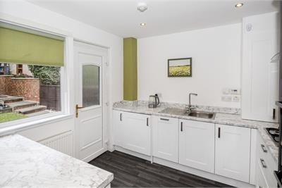 13 Leuchatsbeath Drive, Cowdenbeath, KY4 9SE - image 6