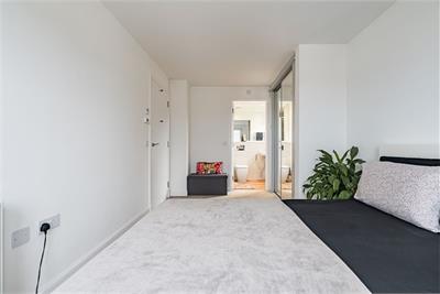 10/3 Firecrest Cruik, Edinburgh, EH4 8GW - image 12