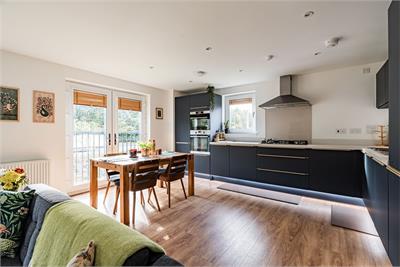 10/3 Firecrest Cruik, Edinburgh, EH4 8GW - image 5