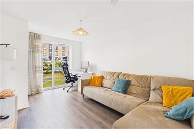 19 Firecrest Cruik, Cammo, Edinburgh EH4 8GR - image 2