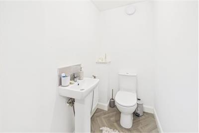 19 Firecrest Cruik, Cammo, Edinburgh EH4 8GR - image 13