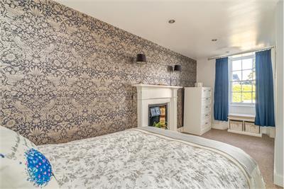 33 Castle Street, Duns, TD11 3DG - image 9