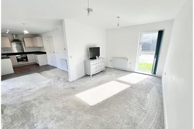 14 Rowarden Place, Lamlash, Isle of Arran, KA27 8FR - image 3