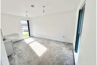 14 Rowarden Place, Lamlash, Isle of Arran, KA27 8FR - image 5