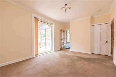 35 Broomside Terrace, Edinburgh, EH12 7LZ - image 2