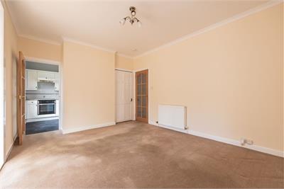 35 Broomside Terrace, Edinburgh, EH12 7LZ - image 17