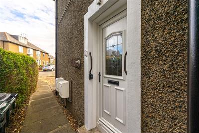 35 Broomside Terrace, Edinburgh, EH12 7LZ - image 20