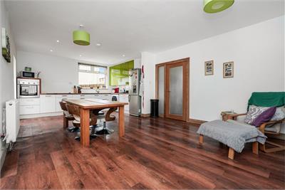 33 Waverley Crescent, Bonnyrigg, Midlothian EH19 3BJ - image 7