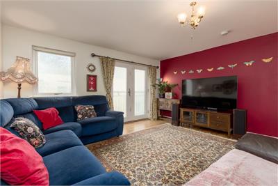 41 Trafalgar Lane, Edinburgh, EH6 4DJ - image 2