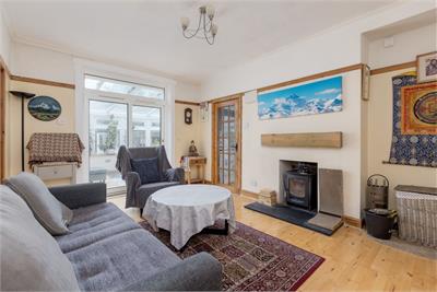 67 Pilton Crescent, EH5 2HT - image 2