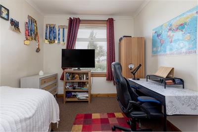 67 Pilton Crescent, EH5 2HT - image 15