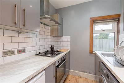 67 Pilton Crescent, EH5 2HT - image 7