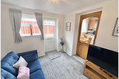 25 Dalmahoy Way, Kilwinning, KA13 6QF - image 5
