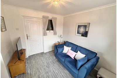 25 Dalmahoy Way, Kilwinning, KA13 6QF - image 6