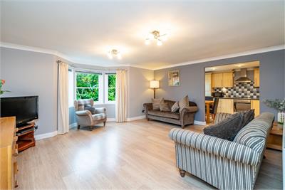 3/3 Joppa Station Place, Joppa, Edinburgh, EH15 2QU - image 2