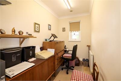 8 Broom Drive, Dalbeattie, DG5 4RB - image 15