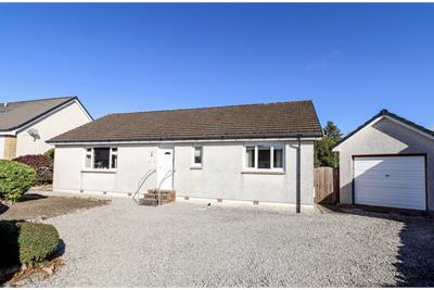 8 Broom Drive, Dalbeattie, DG5 4RB - image 1