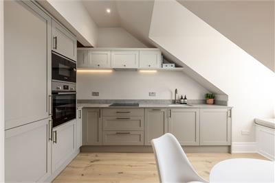 9 (2F), Queensferry Terrace, West End, Edinburgh, EH4 3EQ - image 6