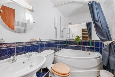 30 Inchcolm Drive, North Queensferry, Inverkeithing, KY11 1LD - image 12