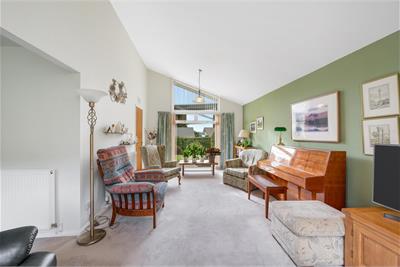 30 Inchcolm Drive, North Queensferry, Inverkeithing, KY11 1LD - image 3
