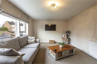 19 Allerley Crescent, Jedburgh, TD8 6JX - image 2