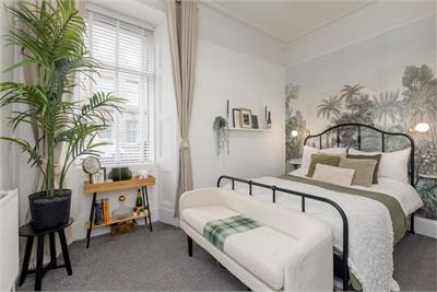 32 (flat 2), Buchanan Street, Leith, Edinburgh, EH6 8RE - image 5