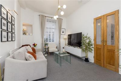 32 (flat 2), Buchanan Street, Leith, Edinburgh, EH6 8RE - image 1